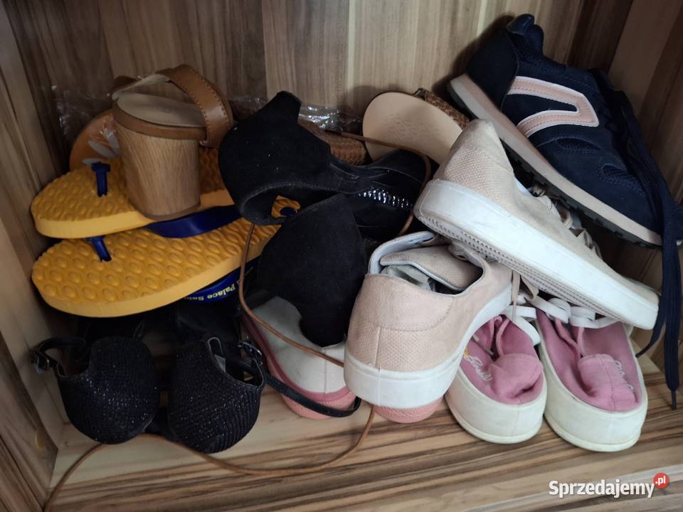 Odzież używana i nowa damska męska i dziecięca Pokrzywna sprzedam