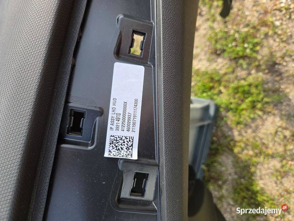 Kokpit konsola deska rozdzielcza Opel Crossland