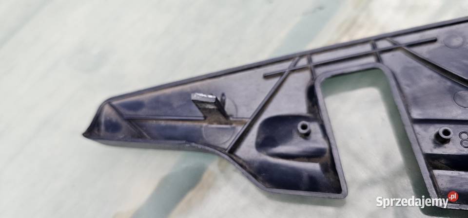 Plastik osłona fotela lewy przód mercedes w123