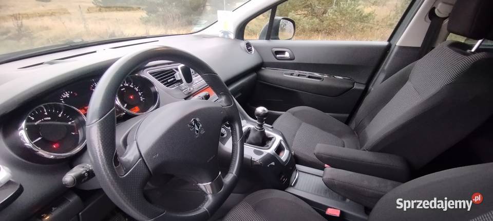 Sprzedam Peugeot 5008 16 benzyna Rok produkcji 2010 Piła