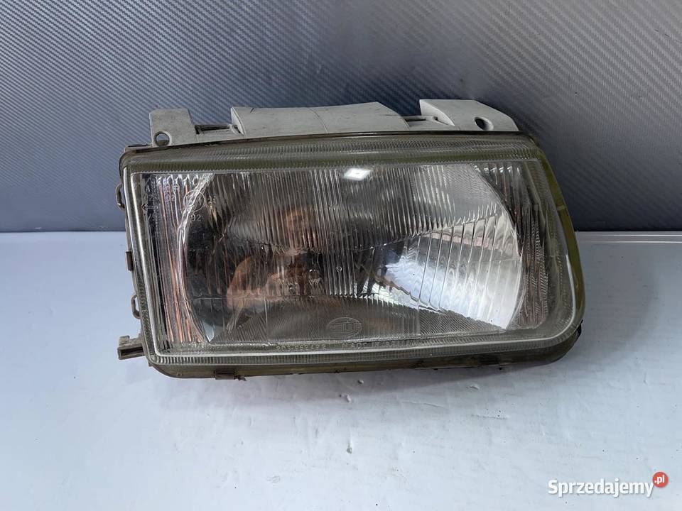 VW POLO PRAWA LAMPA PRZÓD osobowe wielkopolskie Ostroróg