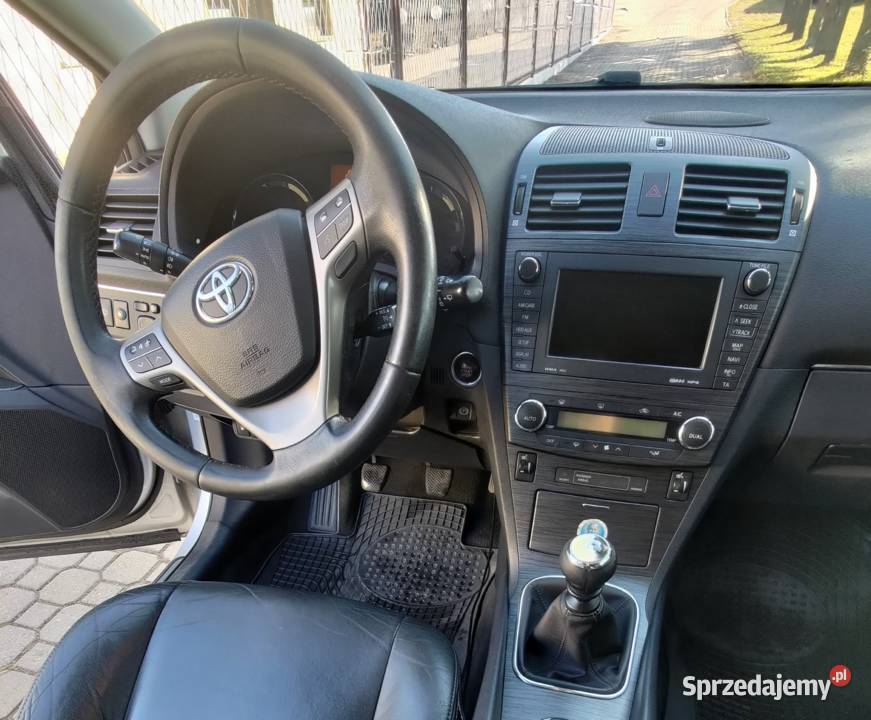 Zadbany Pierwszy właściciel Gotowy do jazdy oc Sadów sprzedam