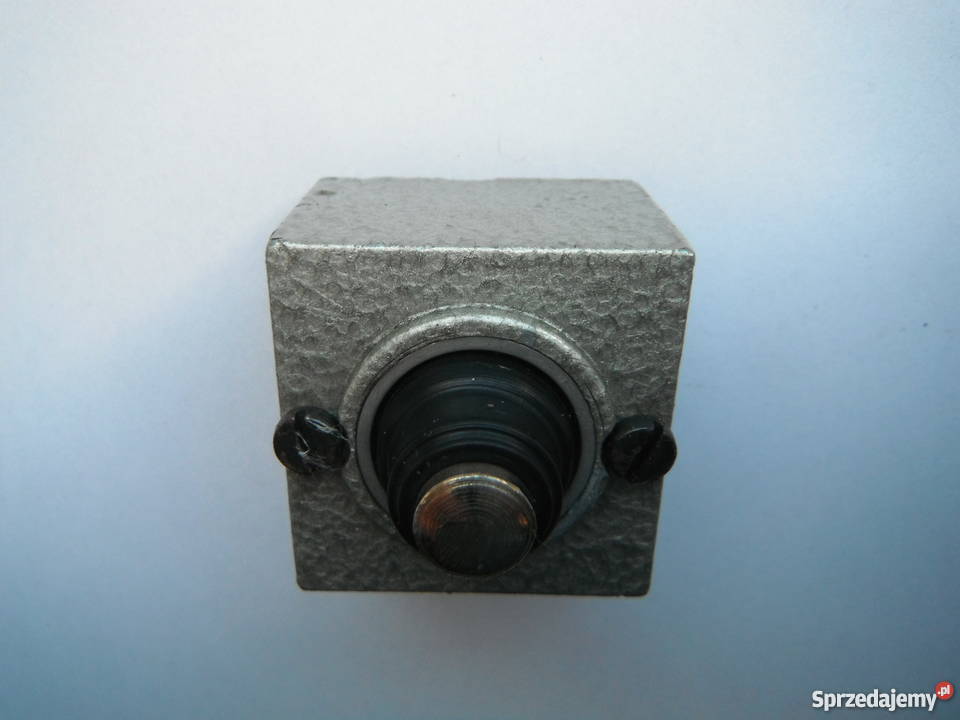 8105002 Głowica napędowa z popychaczem pionowym Chlewiska