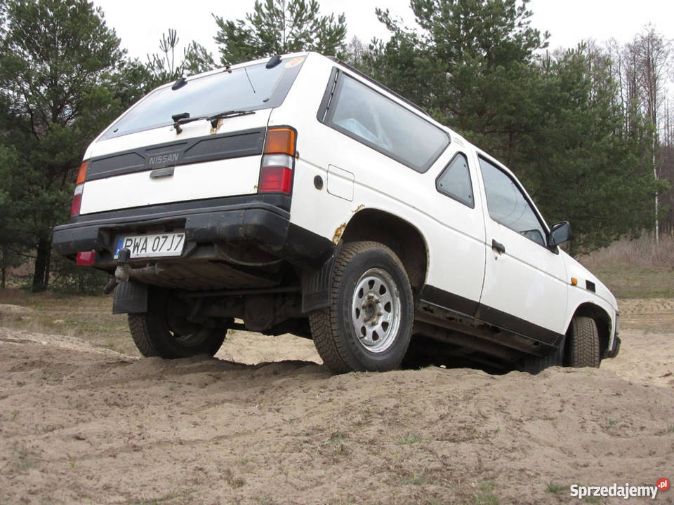 Nissan Terrano I 24 GAZ Uczciwa Tanio Gwarancja Terenowy wielkopolskie Skoki