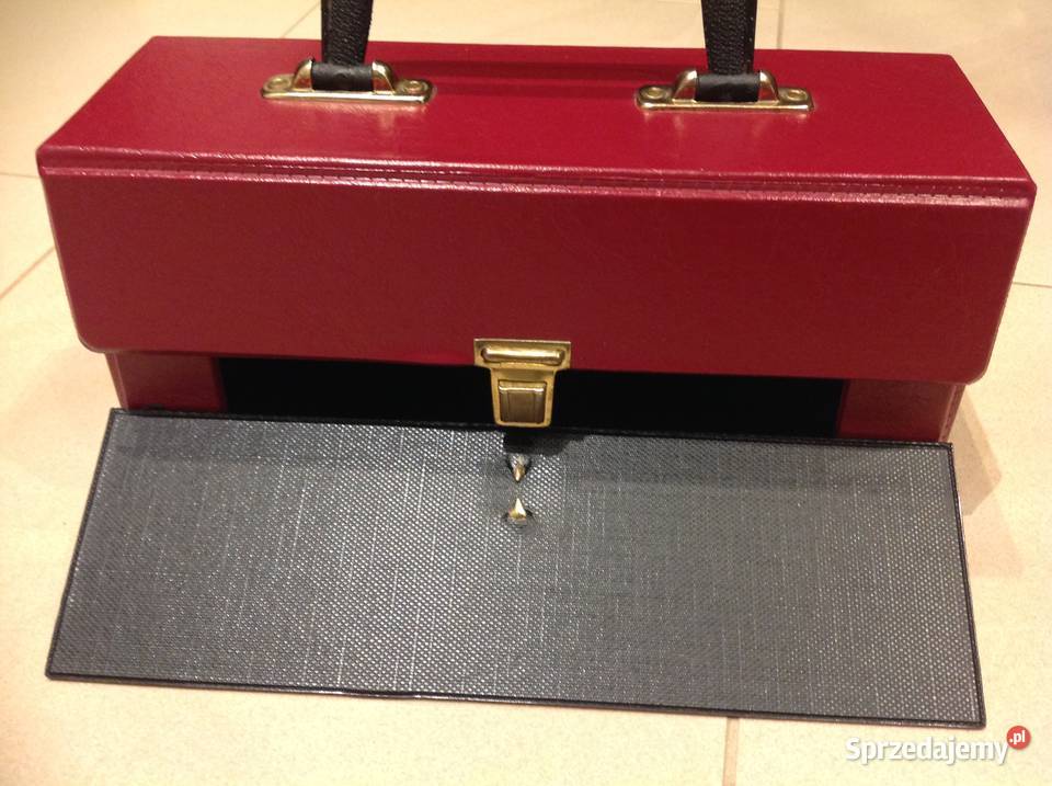Walizka Box Etui Kuferek na Kasety 12 Nowa Sól