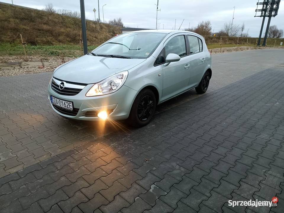 Opel Corsa 2009 14 benzyna Super stan ABS pomorskie Pruszcz Gdański sprzedam