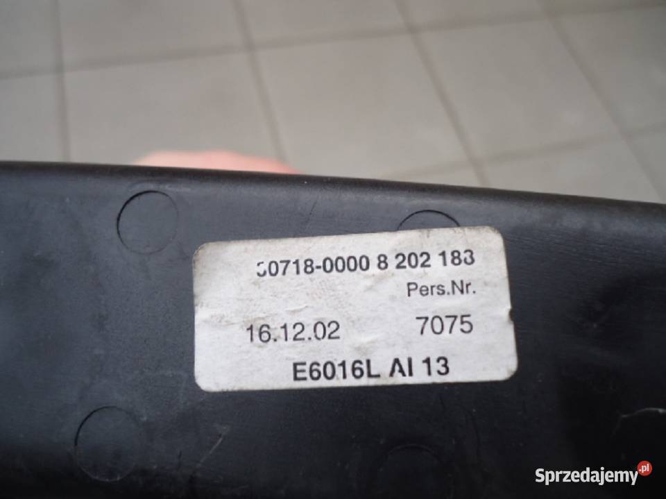 BMW 3 E46 98 SCHOWEK ŚRODKOWY 307180200 EU Wyposażenie wnętrza śląskie Jaworzno sprzedam