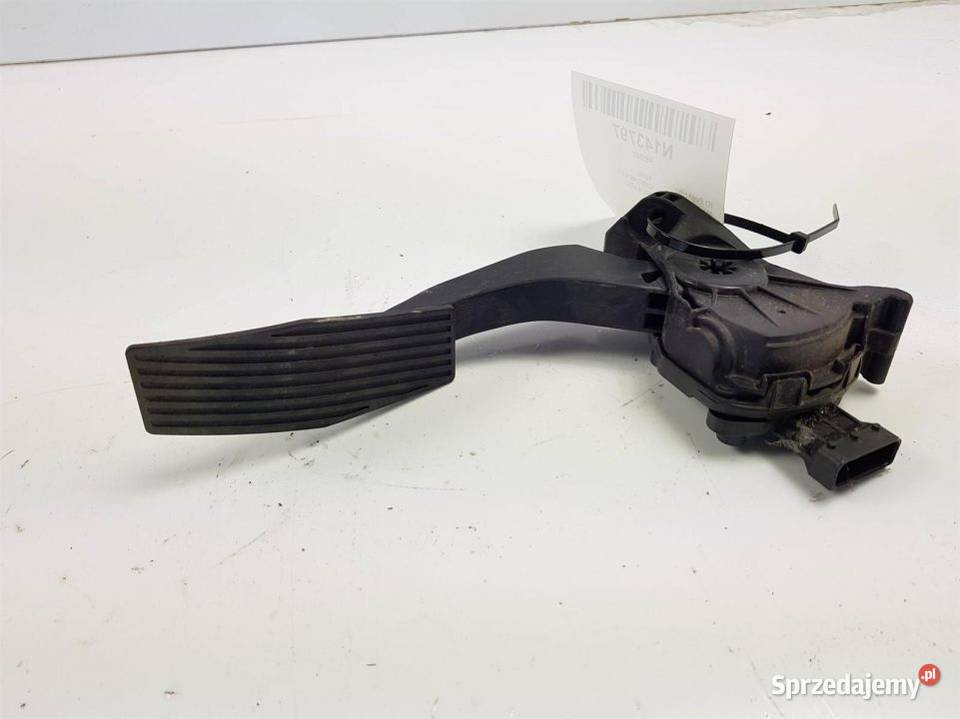 PEDAŁ CHEVROLET ORLANDO 13253781 Lipno