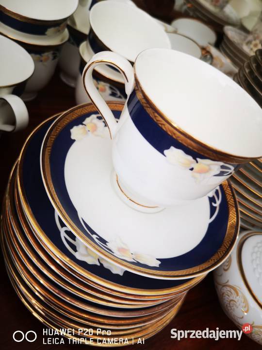 Filiżanka z talerzkiem deserowym z kobaltem