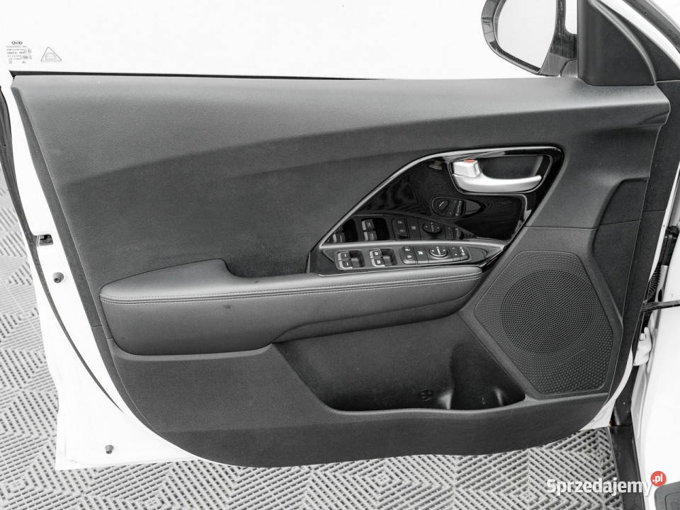 Kia Niro NO0258Y16 GDI Hybrid M Kcof Podgrzf I światła LED Pępowo