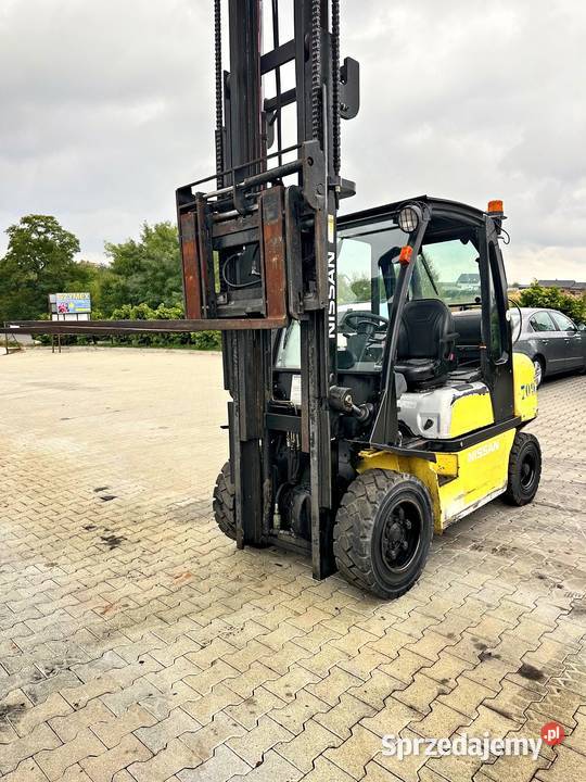wózek widłowy NISSAN FG30 LPG 3000 450m przesuw Działoszyn