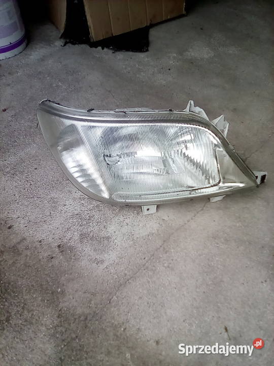 Lampa przednia prawa Mercedes sprinter CDI Chocianów sprzedam