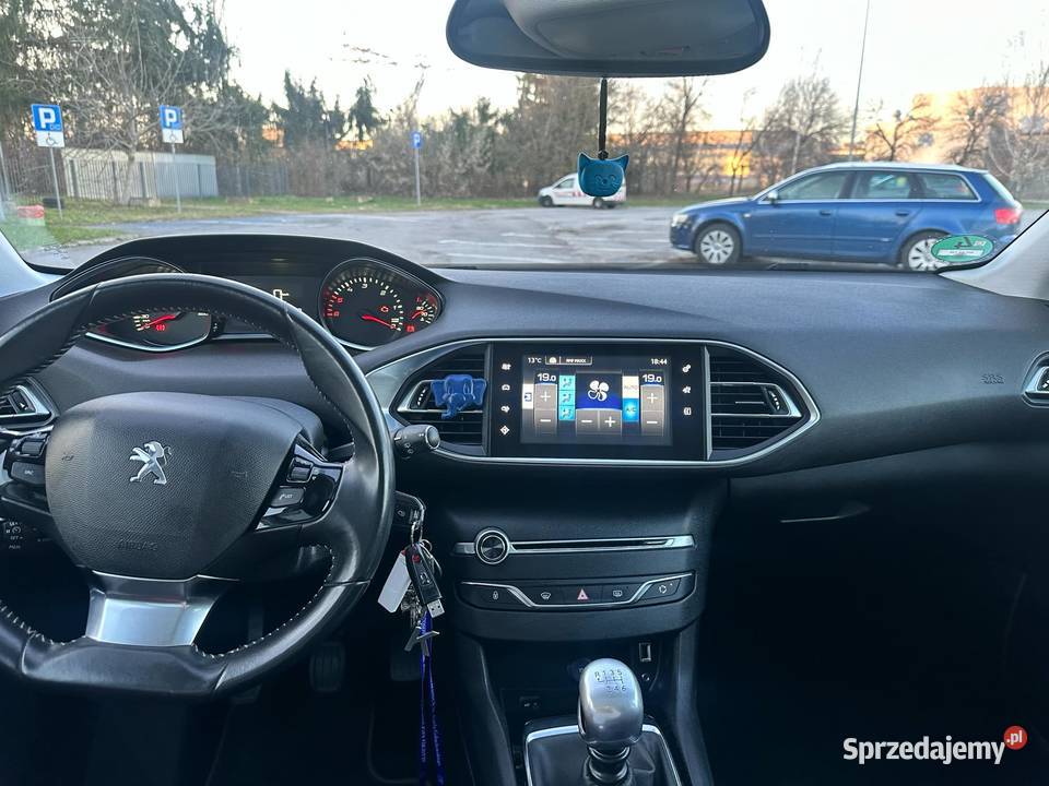 Sprzedam Peugeot 308T9 16 BlueHDi 120 tempomat Ostrowiec Świętokrzyski