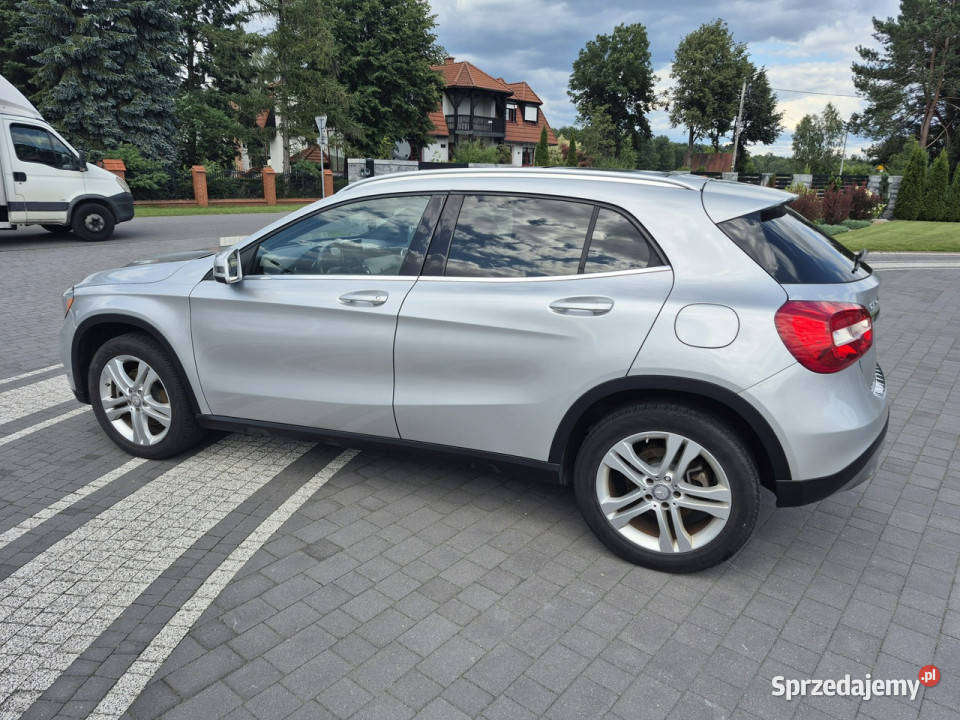 Mercedes GLA 250 GLA 250 4MATIC 4X4 chromy wielofunkcyjna kierownica Drelów sprzedam