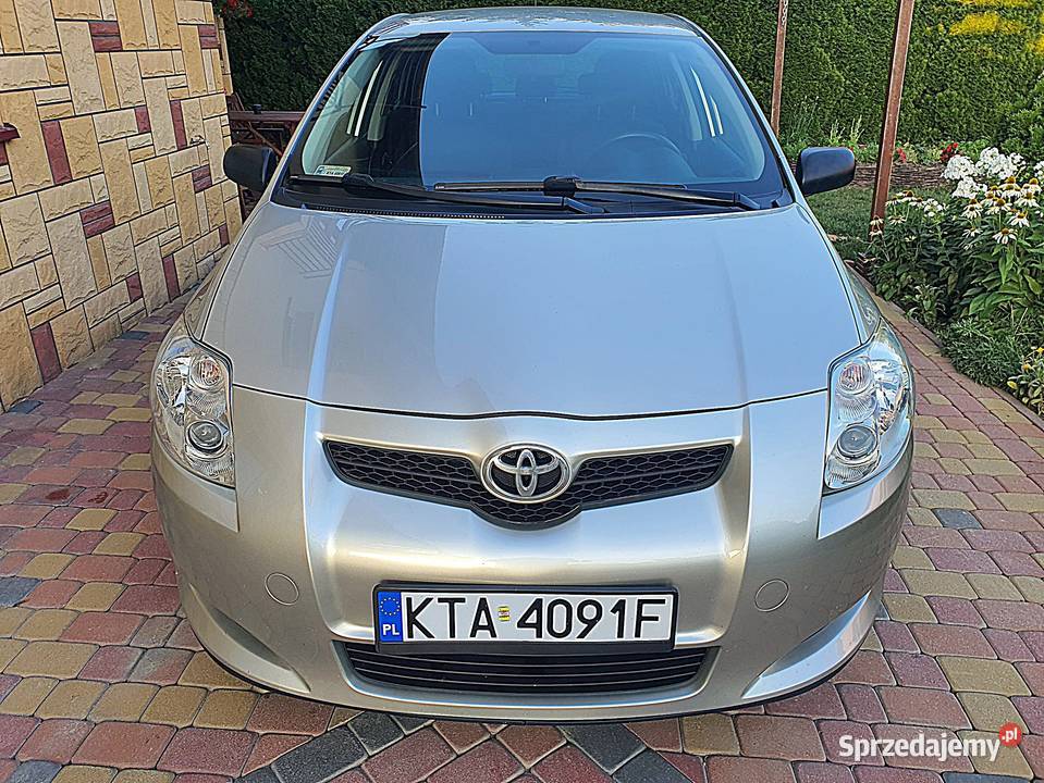 TOYOTA AURIS 2008 14 BENZYNA Motoryzacja