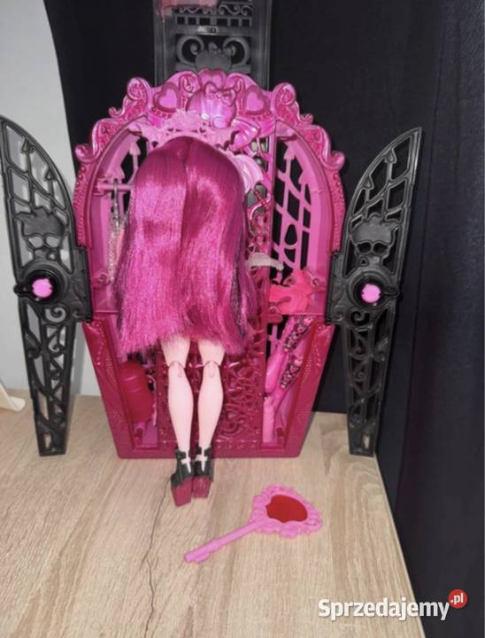 Lalka Draculaura Skulltimate Secrets czarny sprzedam