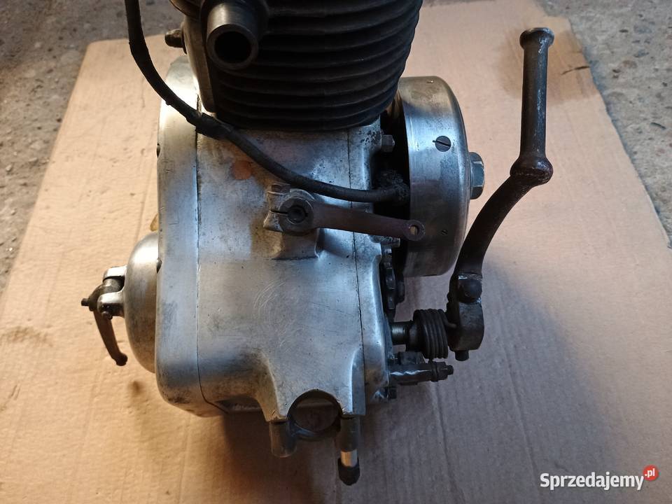 Motobecane AB1 BJ 4 takt 1937r silnik zabytkowy Kurzętnik