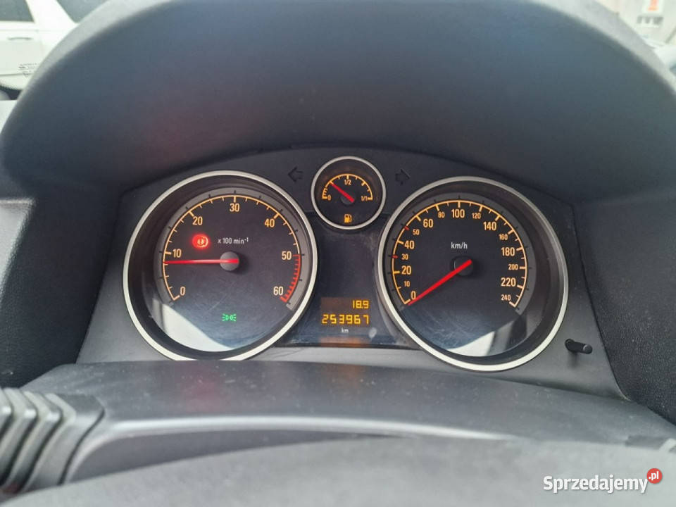 Opel Astra 17 CDTI 100 Klimatyzacja Komputer klimatyzacja Słupsk