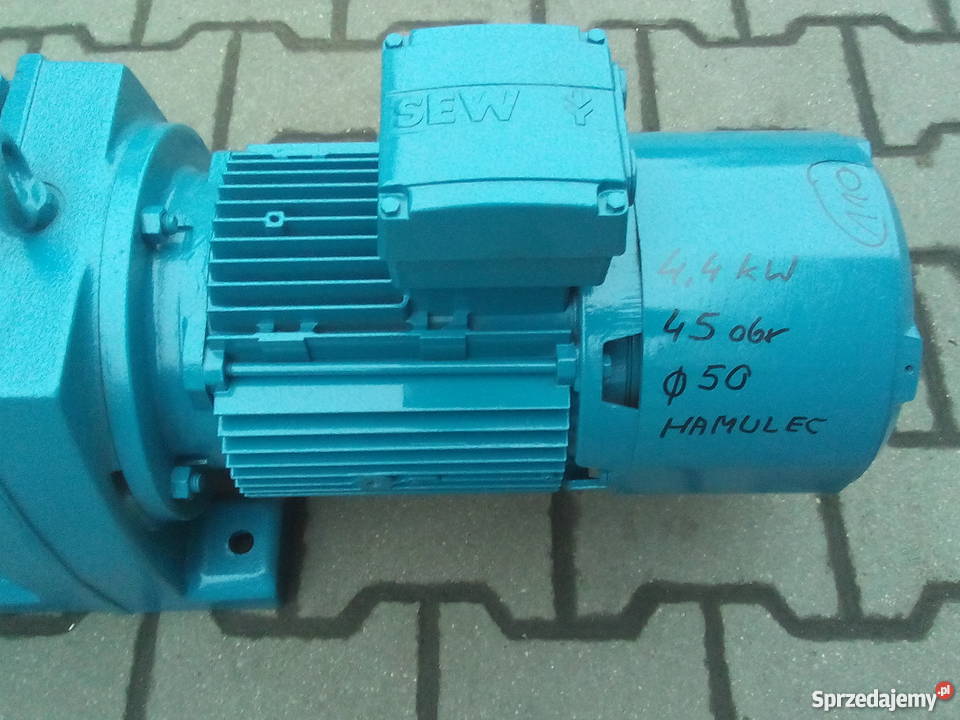 Motoreduktor 018 kW 13 obr 3faz Leszno