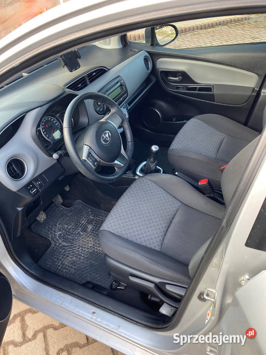 Toyota Yaris 2014 stan idealny niski przebieg Mińsk Mazowiecki