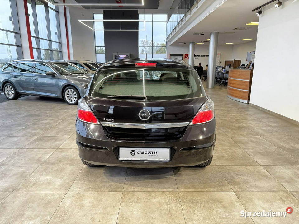Opel Astra 16 116 M5 2011 r salon klimatyzacja centralny zamek Myślenice