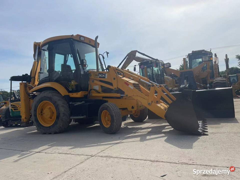 JCB 3 CX 2019 6700 mTH Łopienno