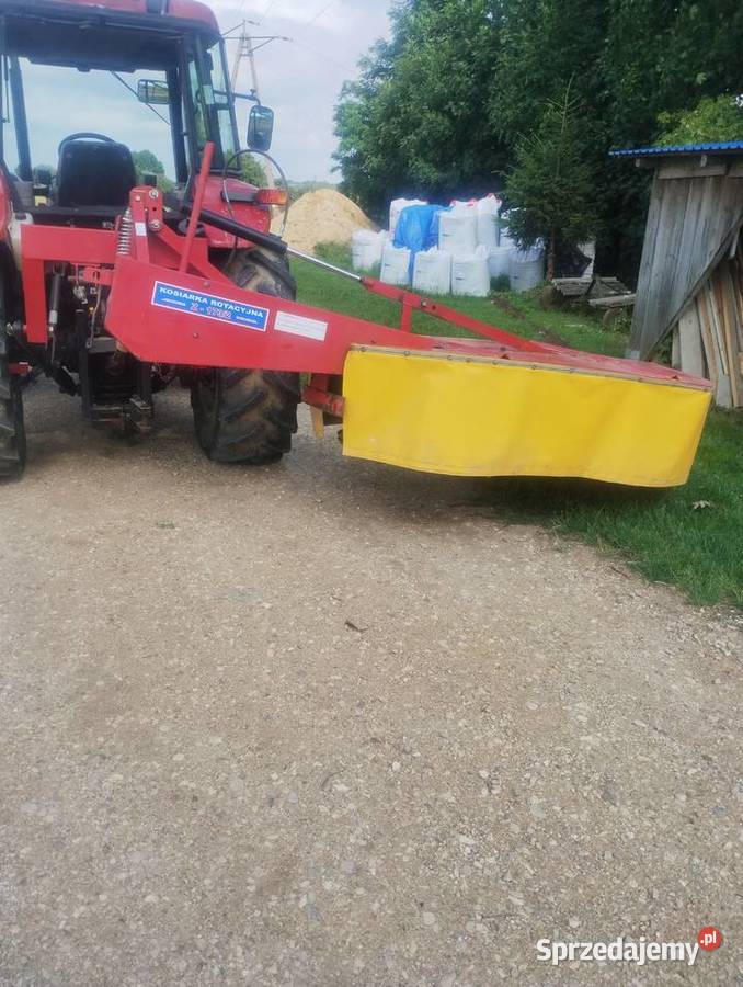 Kosiarka rotacyjna składana hydraulicznie