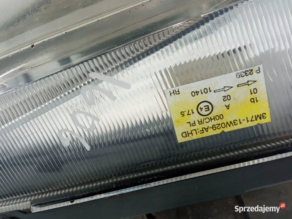 LAMPA PRZÓD PRAWA EU 3M71113W029AF Mazda 2 I