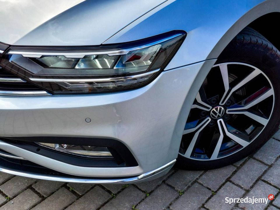 Volkswagen Passat 2021r FV23 LED ACC Alcantara Kraków sprzedam