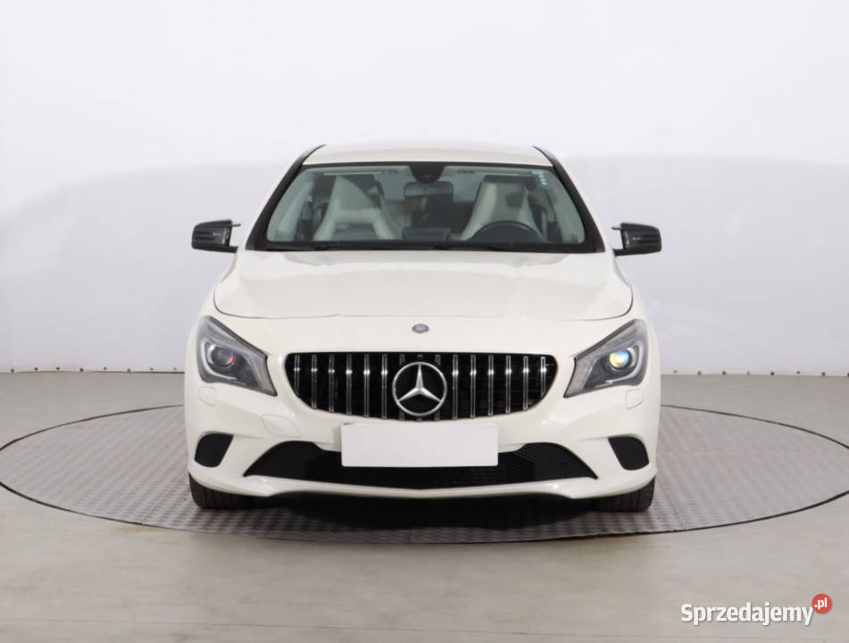 Mercedes CLA 180 światła do jazdy dziennej Piaseczno