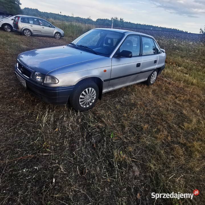 Zadbany opel Astra 2001r14 8v gaz Rzeszów