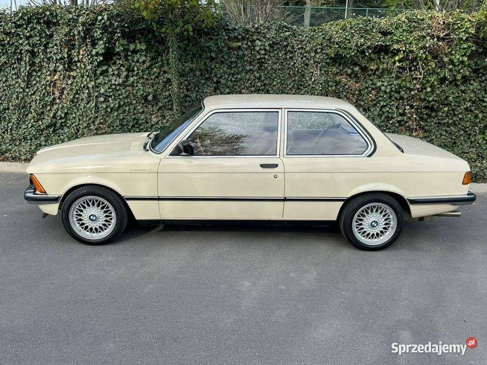 BMW 316 BMW 316 E21 18 90 Safari beige