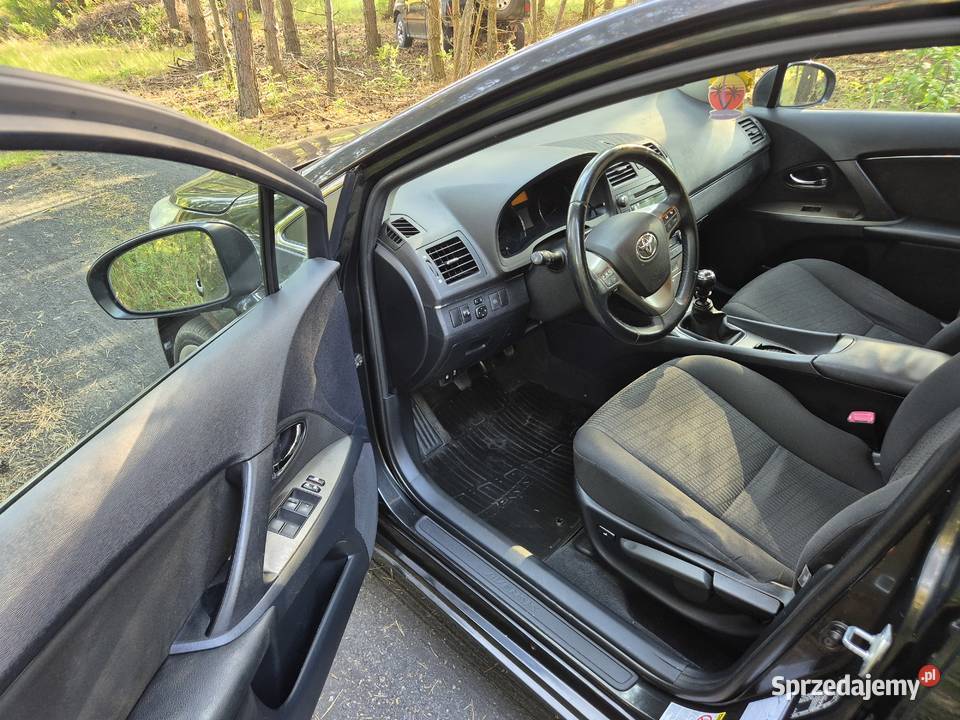 Toyota Avensis 18 benzyna 147 161 przebiegu Nowy nieuszkodzony Motoryzacja Skierniewice