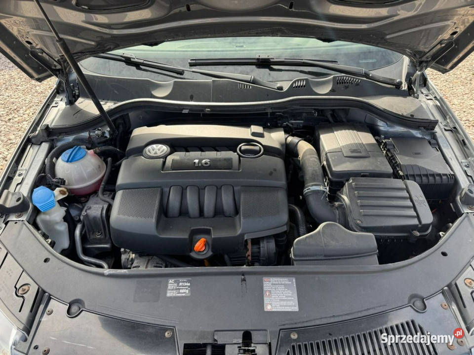 Volkswagen Passat Vw Passat B6 16 mpi 102 Ładny 4/5 Szerominek