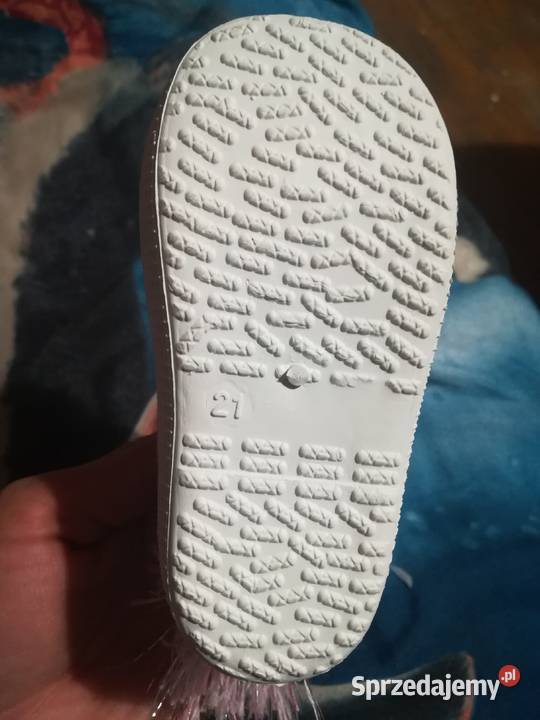 Buty dziecięce dziewczynki dolnośląskie Skarszyn sprzedam