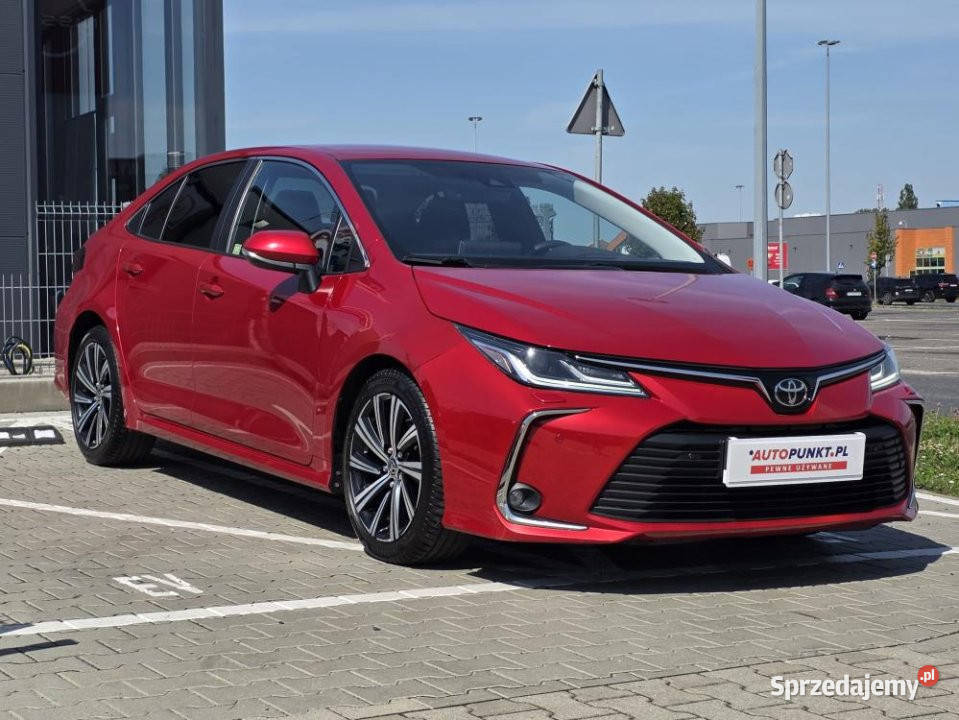 Toyota Corolla 2022r FV23 niski przebieg Poznań sprzedam