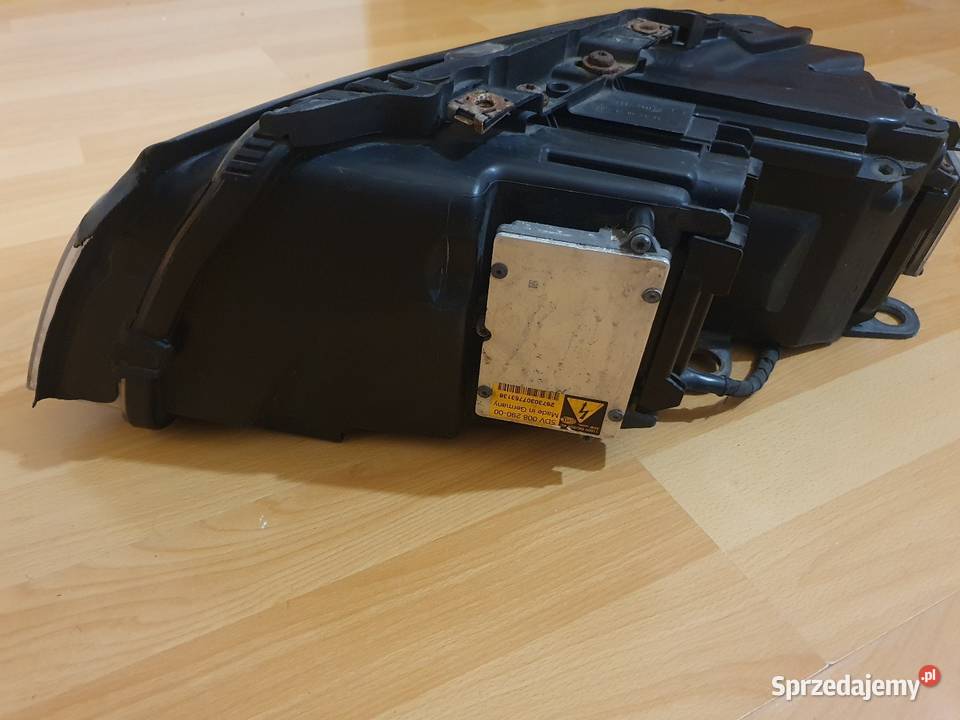 Lampa Prawa przód reflektor Xenon Audi A8 D3 Rok produkcji 2003 Szamotuły