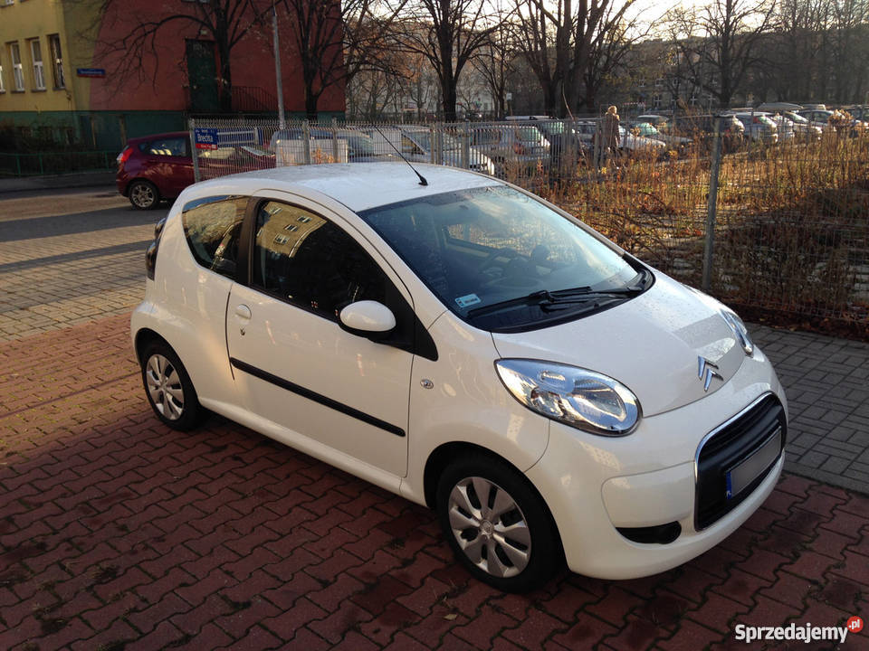 Citroen C1 bezwypadkowy 1 właściciel kupiony w benzyna Warszawa