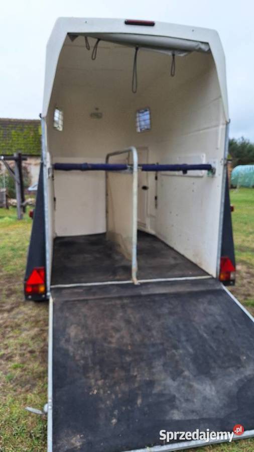 Przczepa do przewozu koni