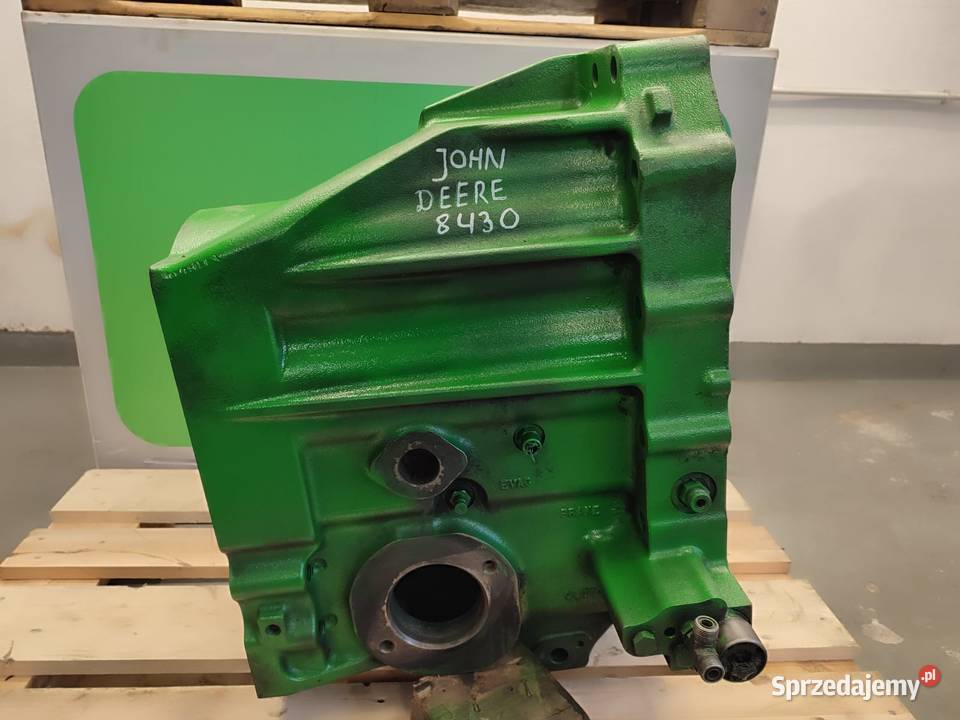 Obudowa skrzyni biegów R252632 JOHN DEERE 8130 Wilkowo
