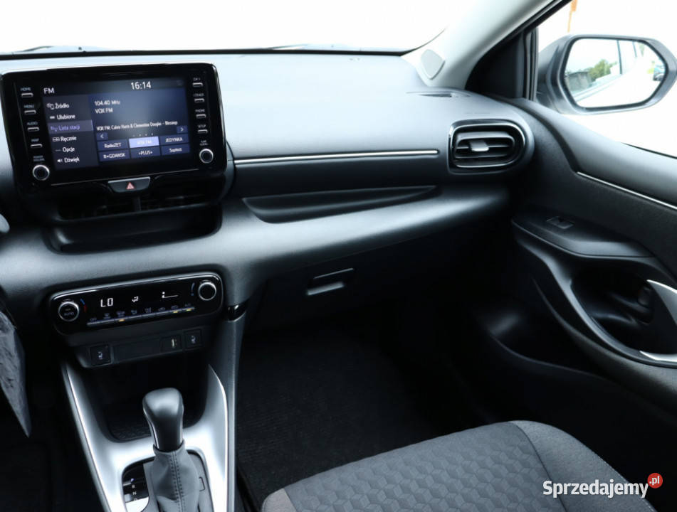 Toyota Yaris 15 VVTi Hybrid Piaseczno