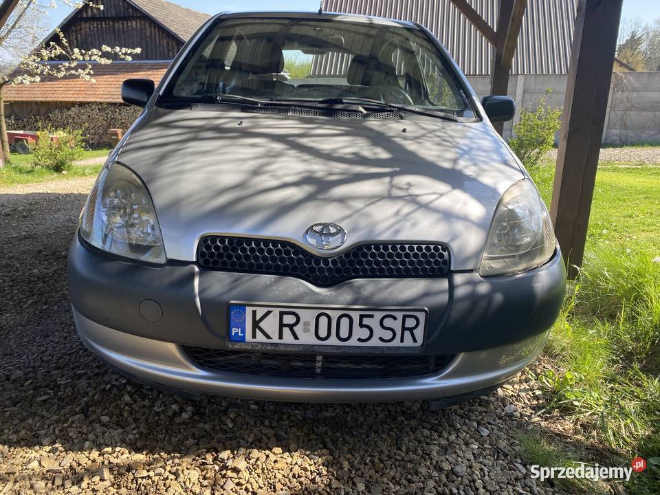 Toyota Yaris zadbana z klimą i małym przebiegiem Myślenice