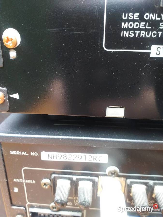 Wieża Pioneer z kolumnami wielkopolskie Kórnik