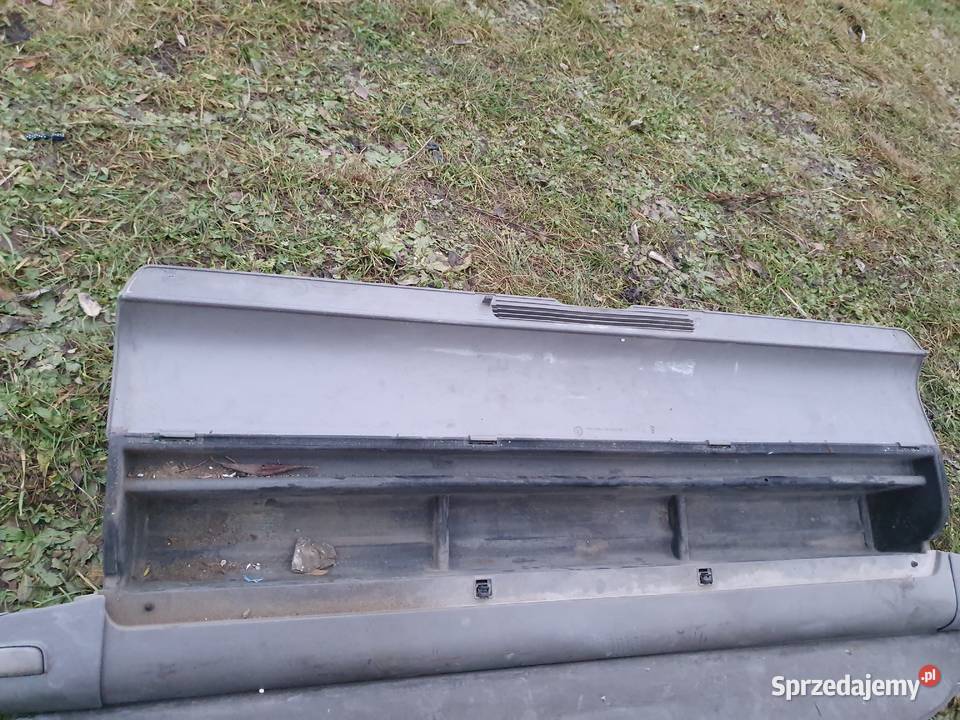 Roleta bagażnika szara Volvo v50 0412 Rok produkcji 2004