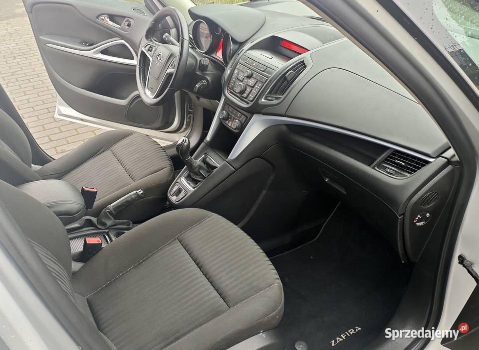 Opel Zafira 14 Turbo benzyna 7 osobowa zadbana sprzedam