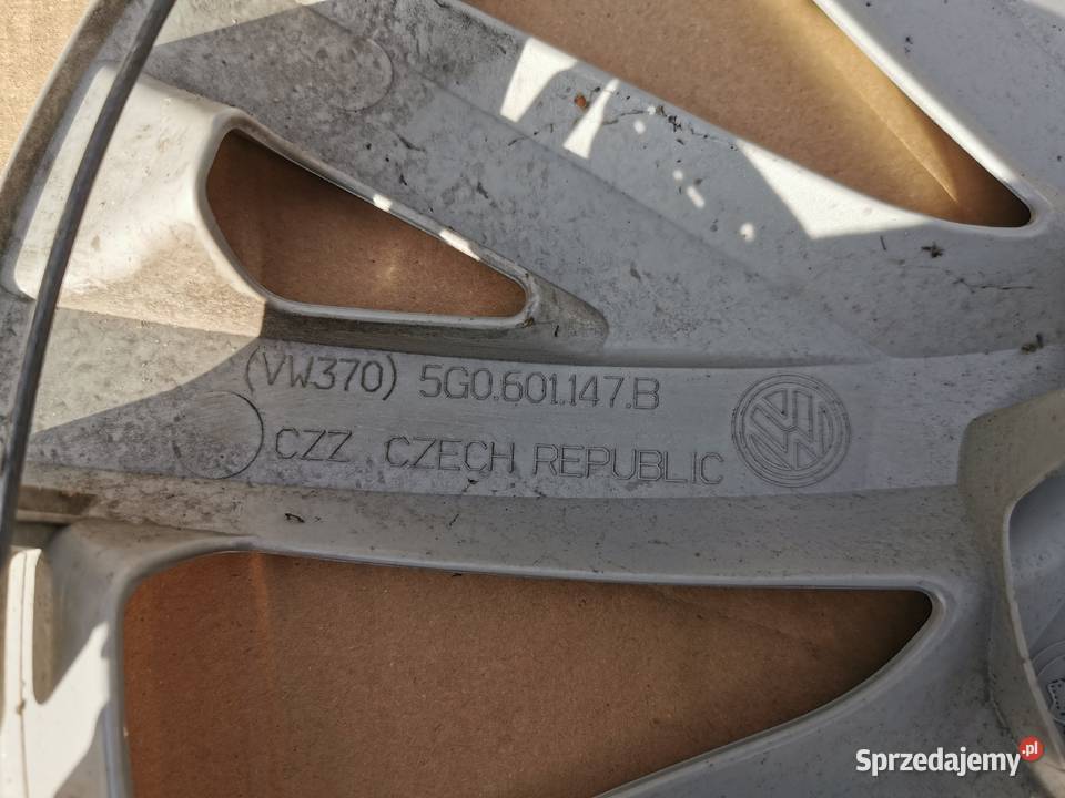 Kołpak koła vw golf 7 golf 8 jetta 19 5G0601147B Sieraków sprzedam