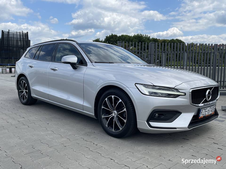 VOLVO V60 II 20 Diesel D3 150 2020r 122 810 Rzeszów
