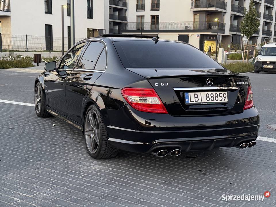 C63 AMG  W204 6.2 V8 457KM |167tys. km | Szklany Dach | Kamera | keyless