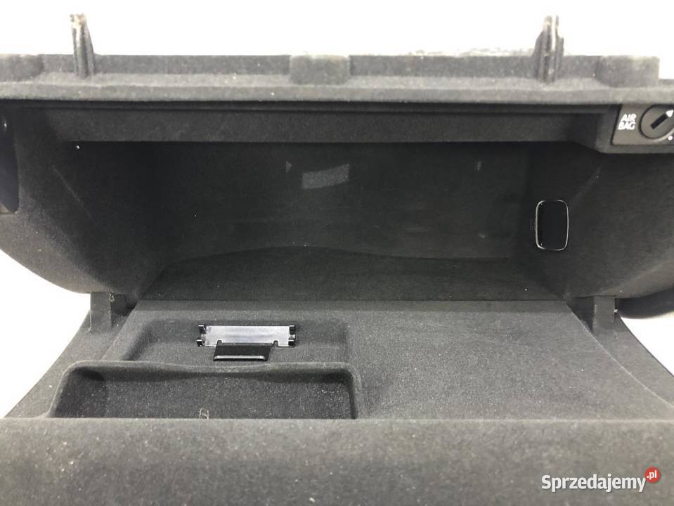 SCHOWEK PASAŻERA AUDI A5 8T 8K1857035 osobowe