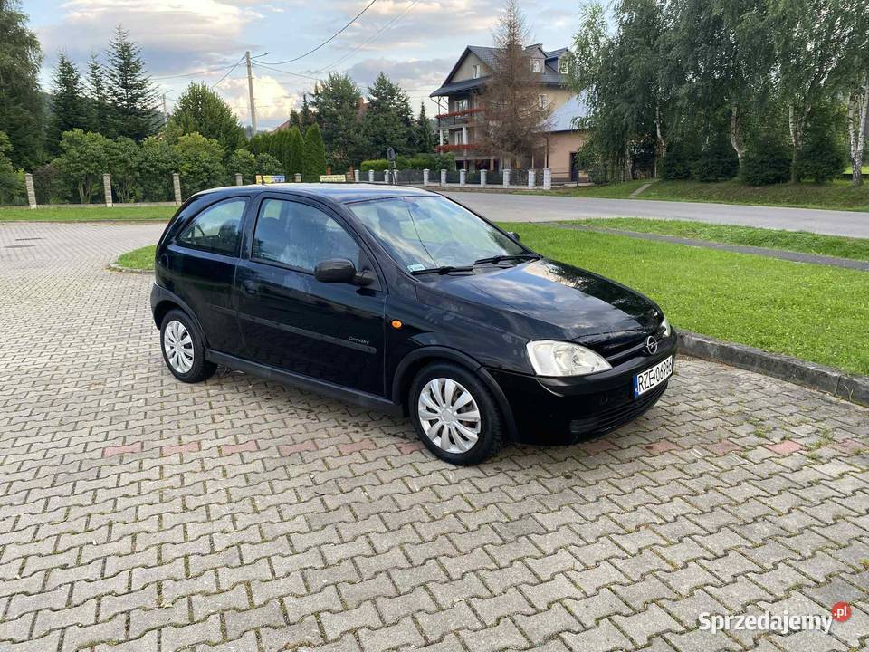 Opel Corsa 10 benzyna Lutcza sprzedam